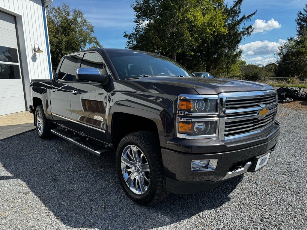 Used 2014 Chevrolet Silverado 1500 High Country w/ High Country Premium Package image 3