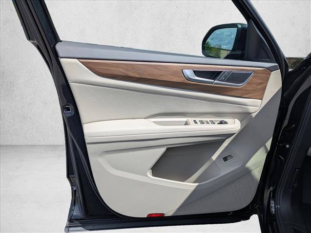 New 2026 Volkswagen Atlas SE FWD image 22