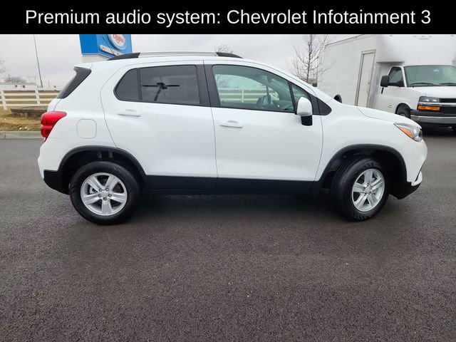 Used 2022 Chevrolet Trax LT w/ LT Convenience Package image 10