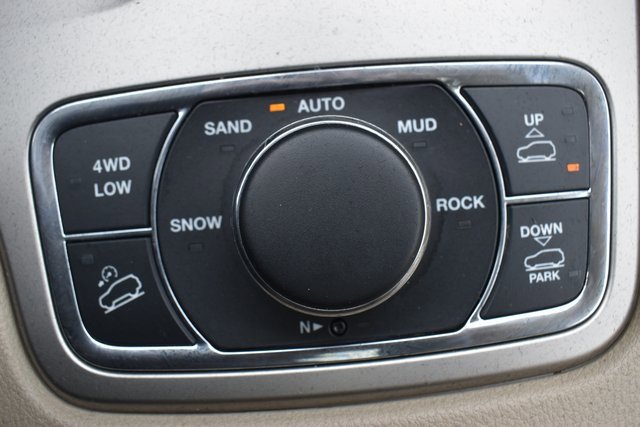 Used 2014 Jeep Grand Cherokee Overland image 29