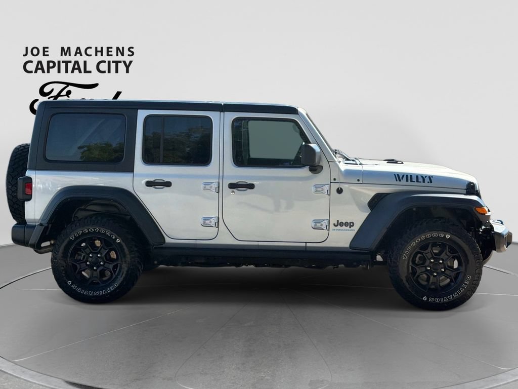 Used 2023 Jeep Wrangler Unlimited w/ Cold Weather Group AWD/4WD image 3