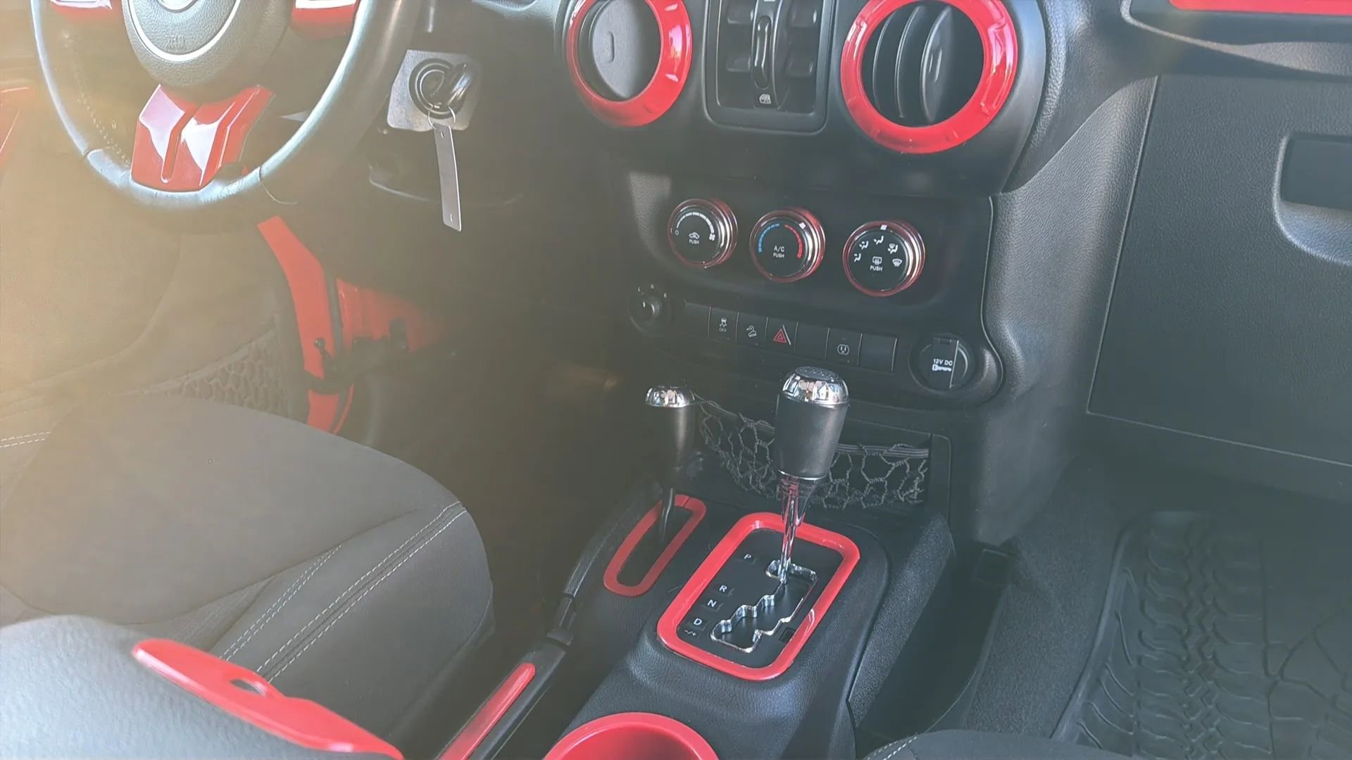 Used 2015 Jeep Wrangler Unlimited Sahara w/ Trailer Tow Group image 70