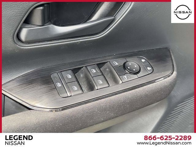 Used 2025 Nissan Kicks S AWD/4WD image 15