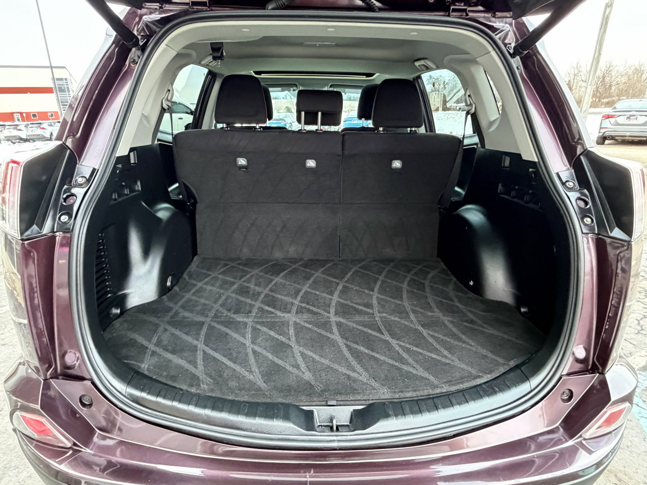 Used 2018 Toyota RAV4 XLE image 24