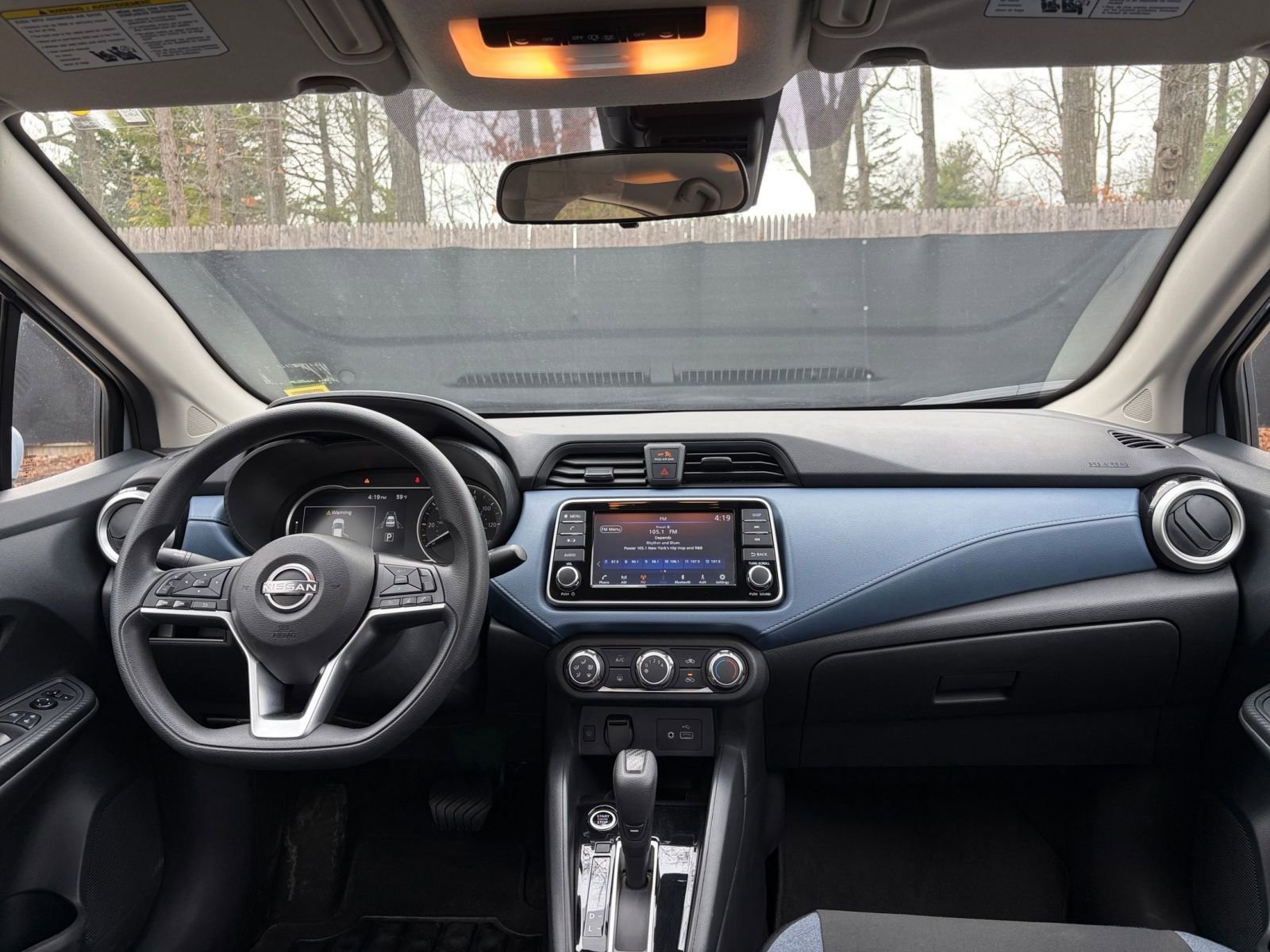 Used 2025 Nissan Versa SV FWD image 31