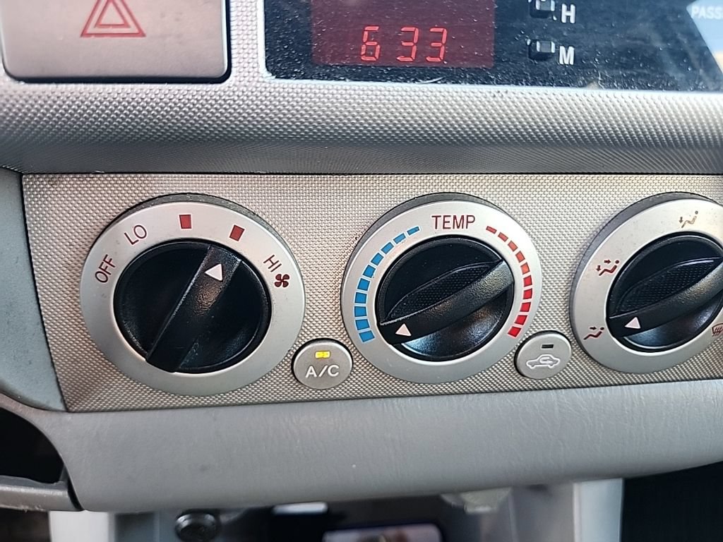 Used 2006 Toyota Tacoma PreRunner RWD image 4