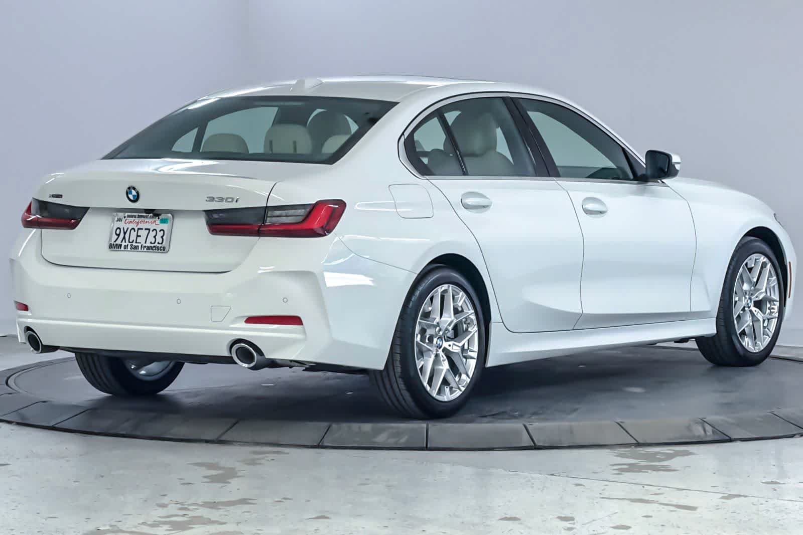Used 2026 BMW 330i xDrive Sedan w/ Premium Package AWD/4WD image 2