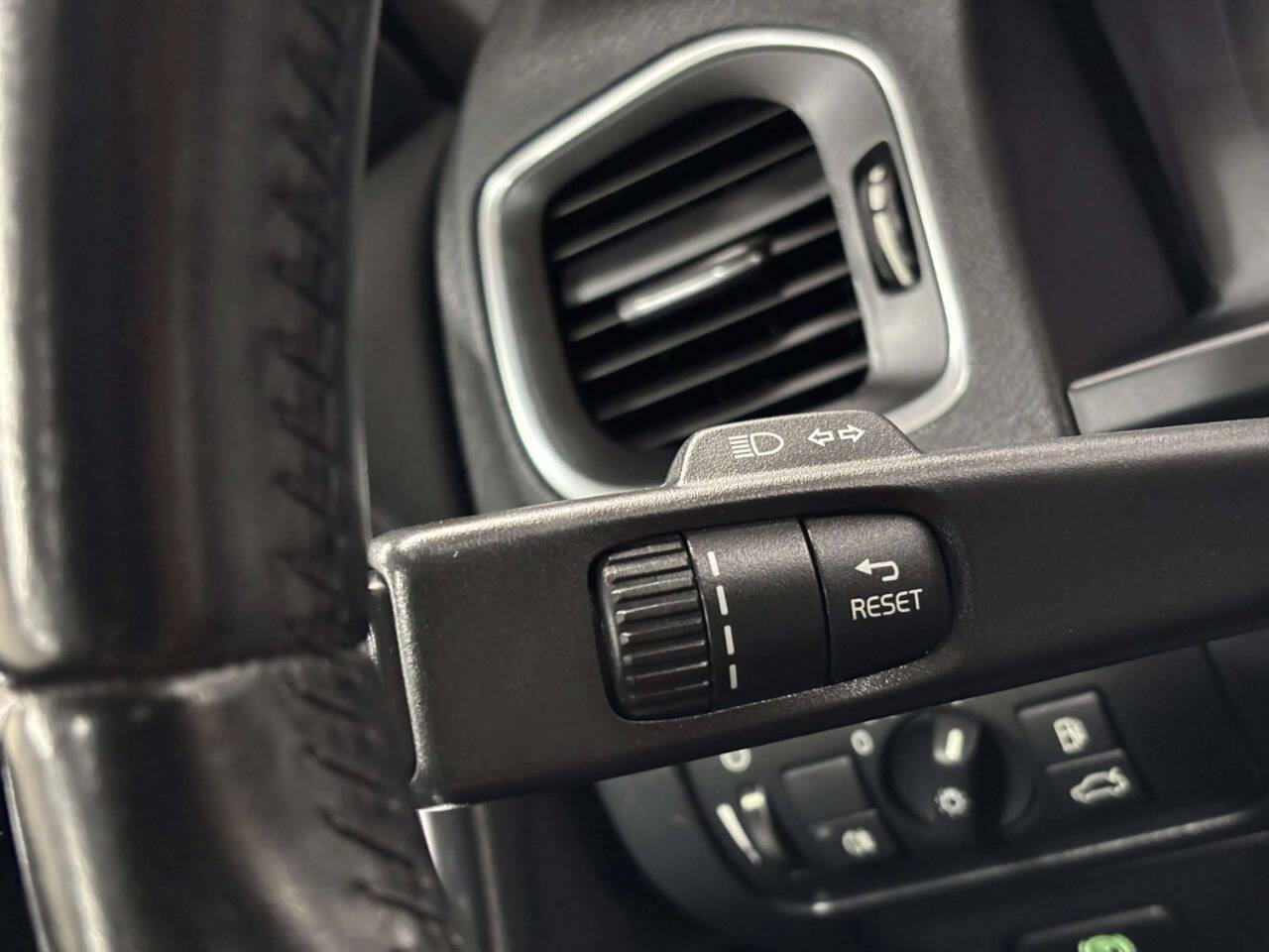 Used 2013 Volvo S60 T5 FWD image 30