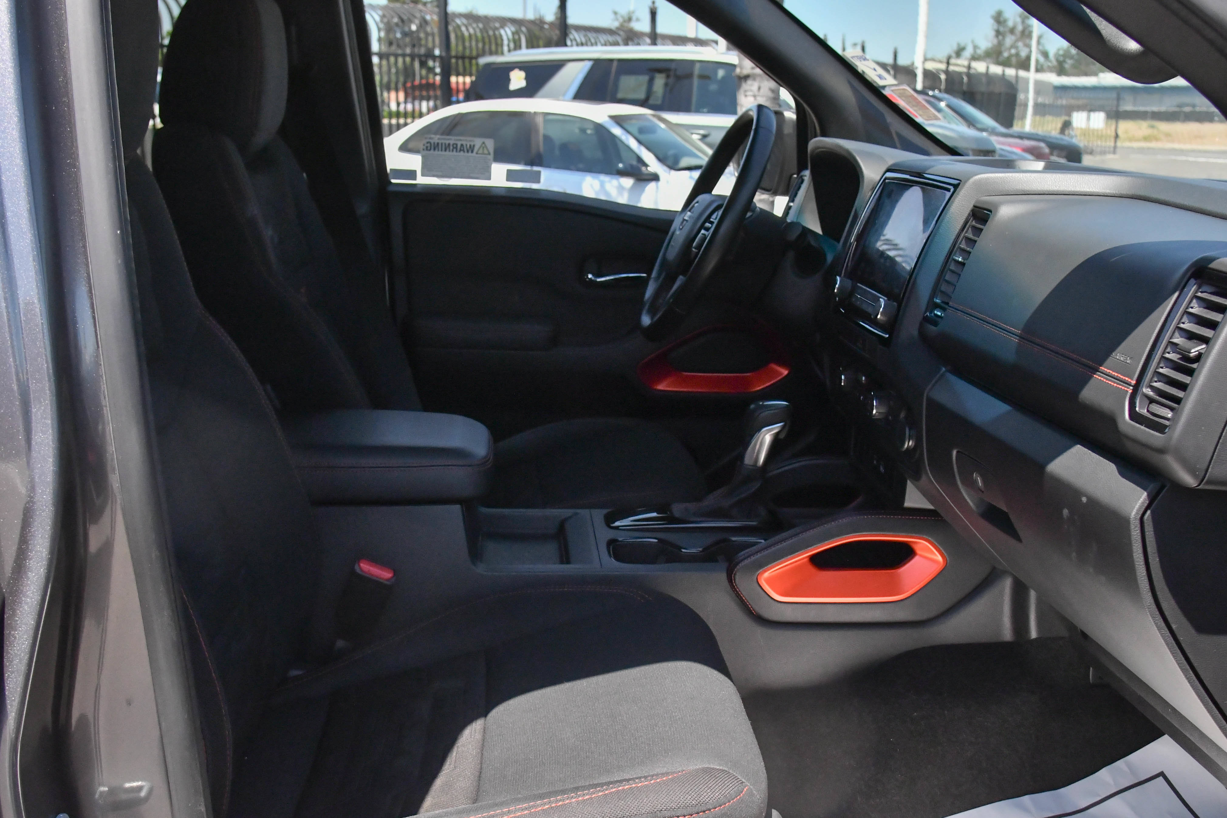 Used 2022 Nissan Frontier Pro-X RWD image 45