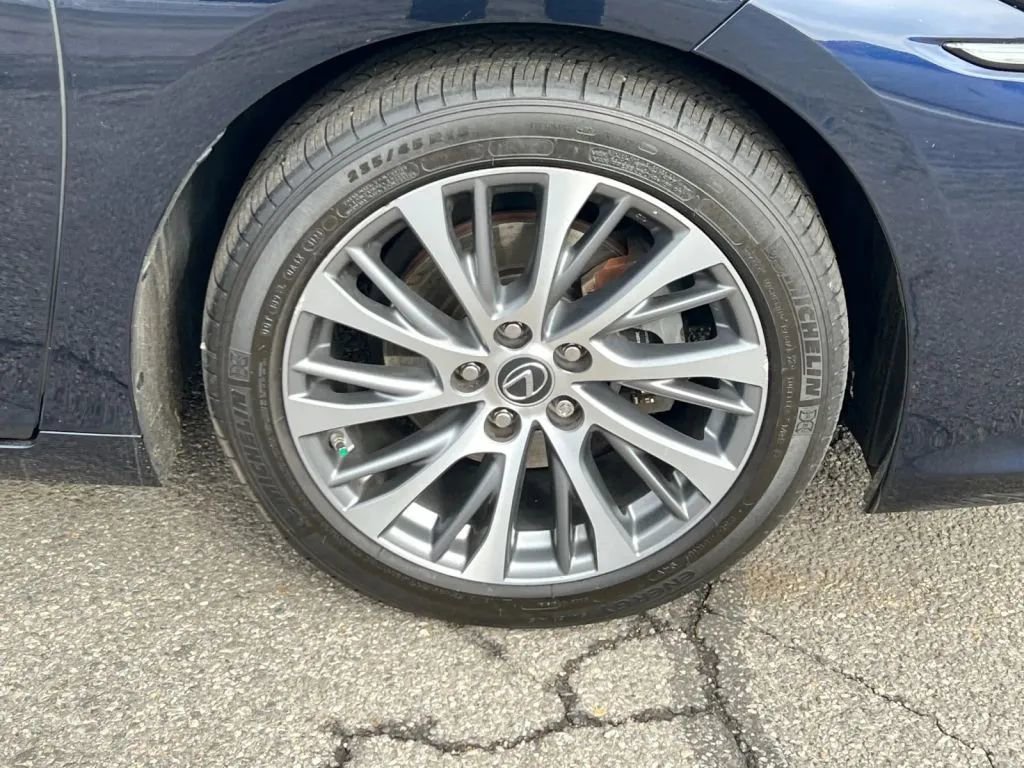 Used 2021 Lexus ES 350 w/ Premium Package image 31