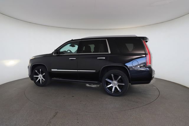 Used 2015 Cadillac Escalade Premium image 9