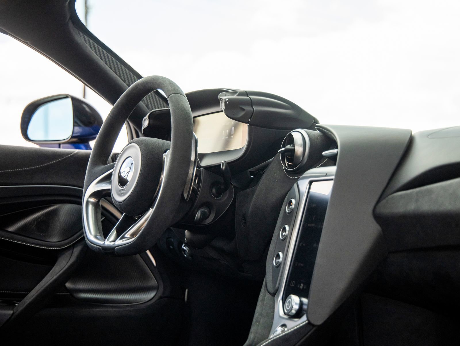 Used 2024 McLaren 750S Spider image 41