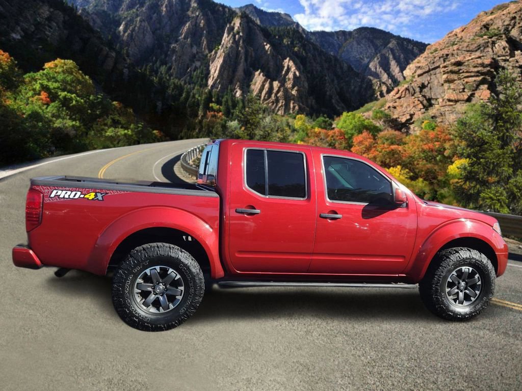 Used 2018 Nissan Frontier PRO-4X AWD/4WD image 2