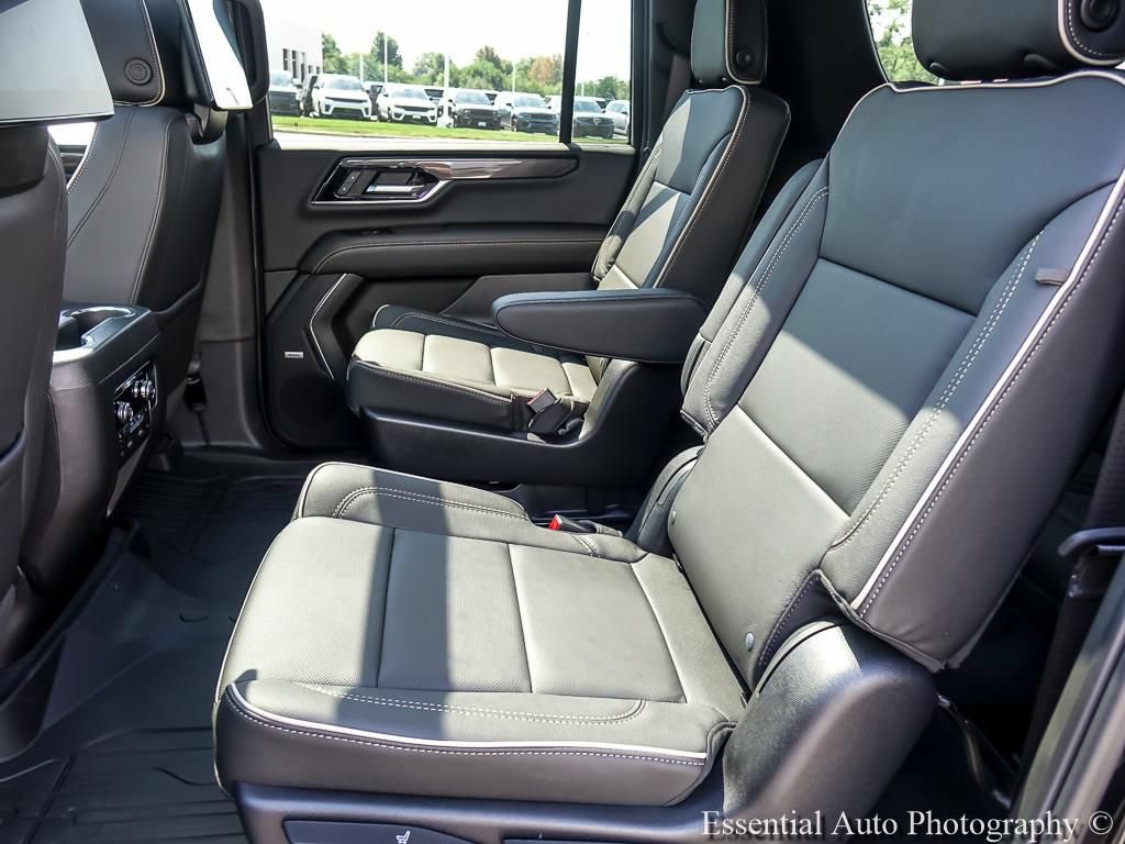New 2026 GMC Yukon XL Elevation w/ Elevation Premium Package AWD/4WD image 16