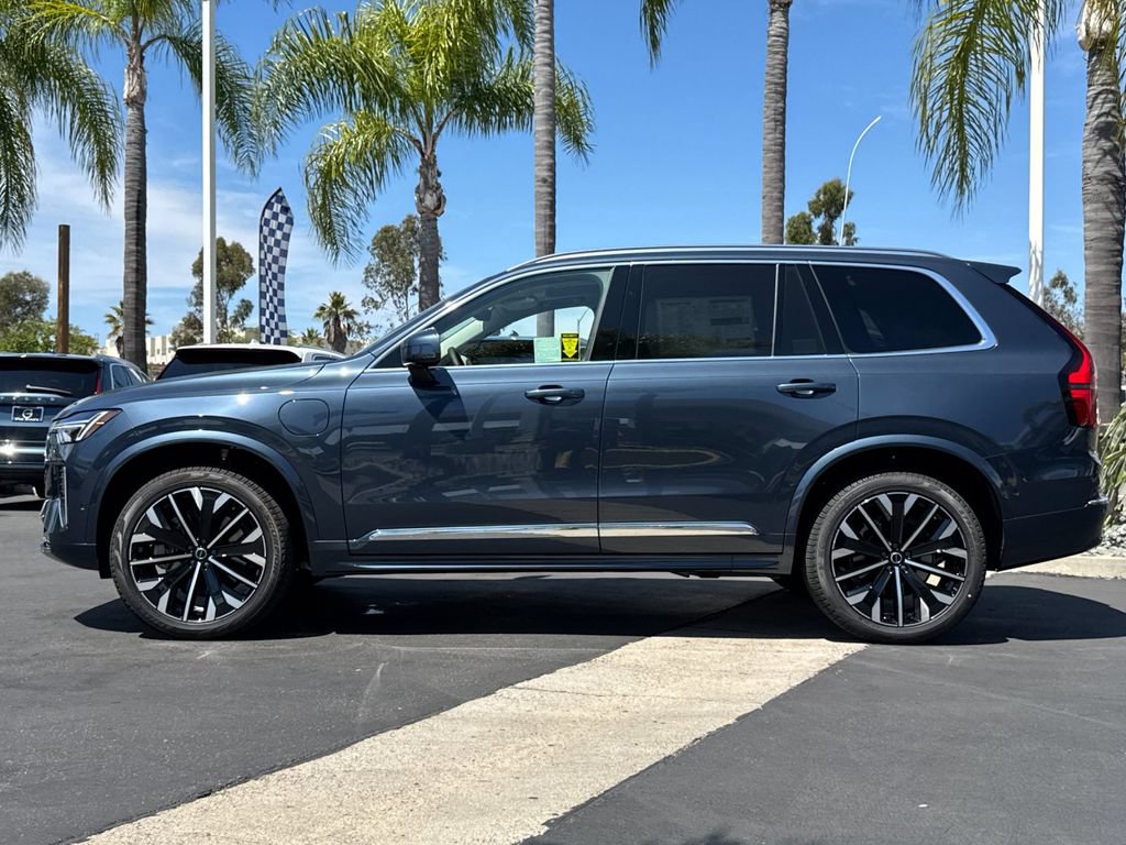 New 2026 Volvo XC90 T8 Plus AWD/4WD image 2