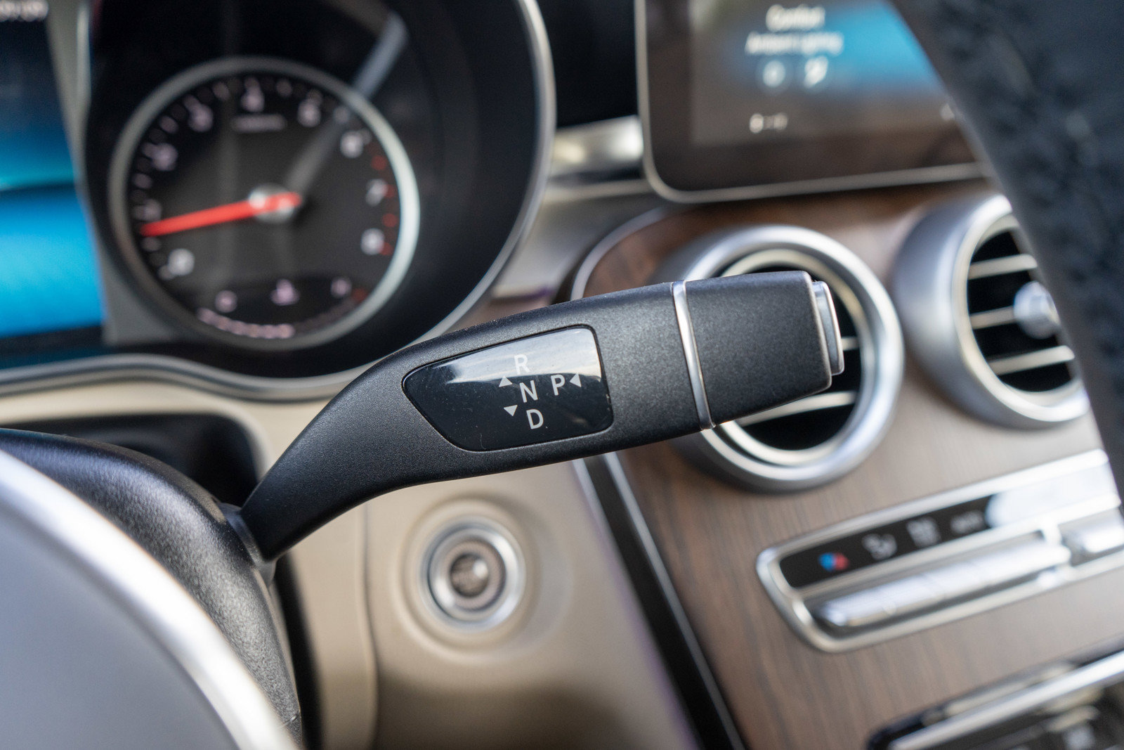 Used 2022 Mercedes-Benz GLC 300 4MATIC image 27