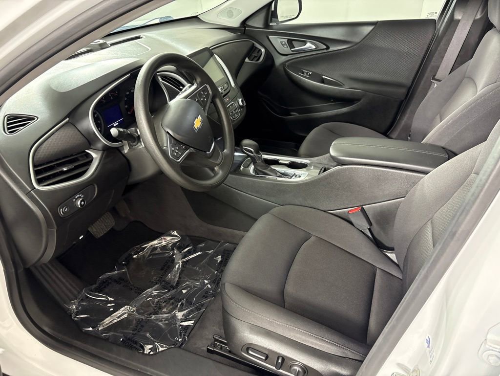 Used 2023 Chevrolet Malibu LT FWD image 29