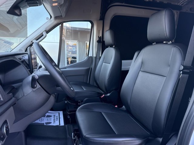 New 2026 Ford Transit 250 148 Medium Roof w/ Load Area Protection Package image 12