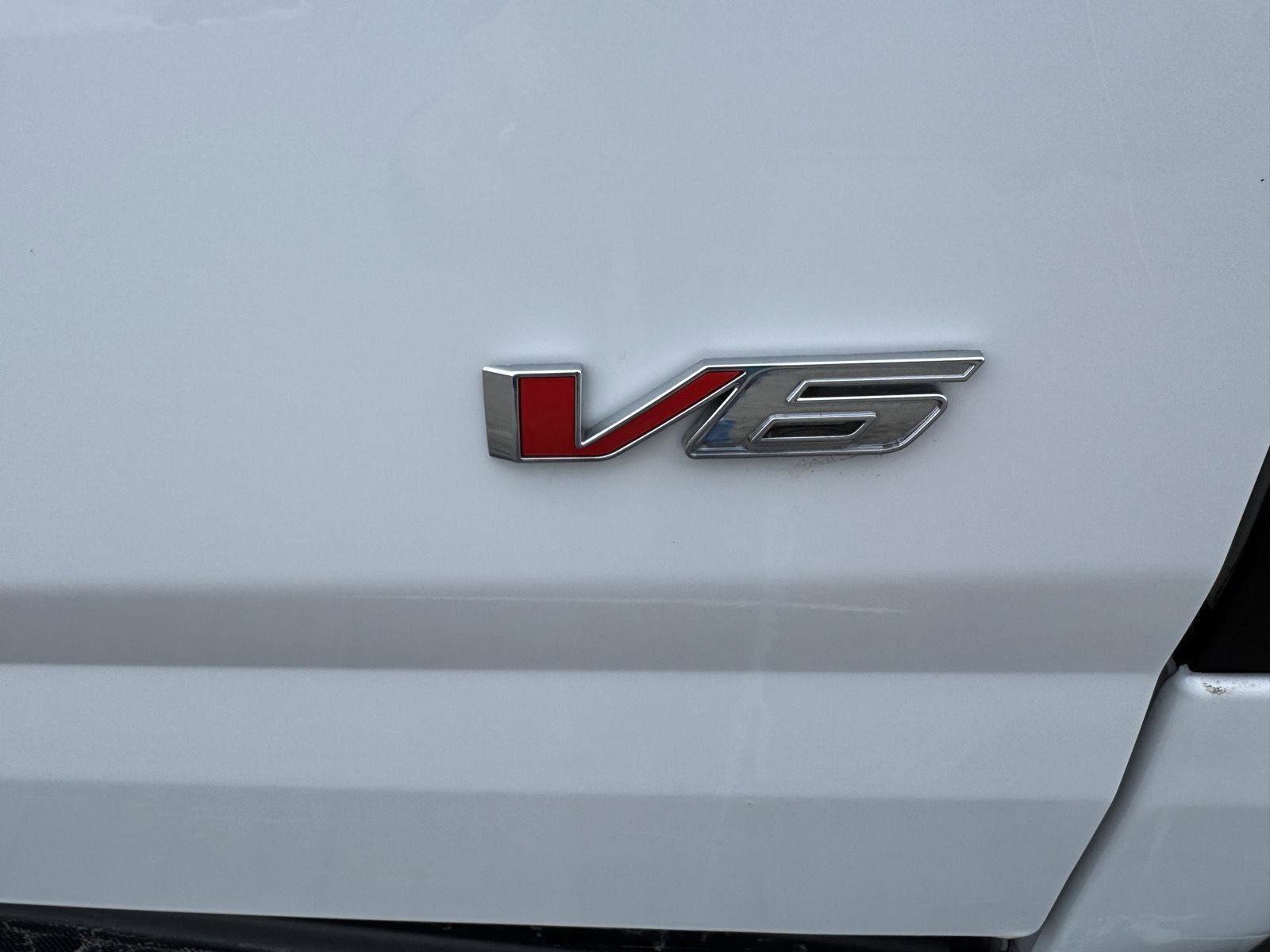 Used 2021 Chevrolet Colorado LT w/ LT Convenience Package image 9