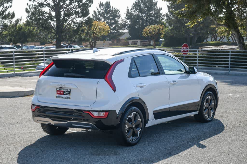 Used 2024 Kia Niro Wind FWD image 9