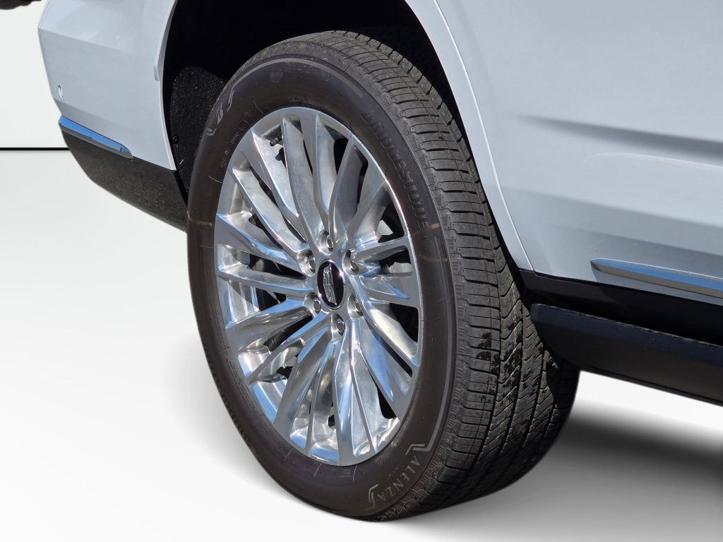 New 2026 Cadillac Escalade Luxury AWD/4WD image 17