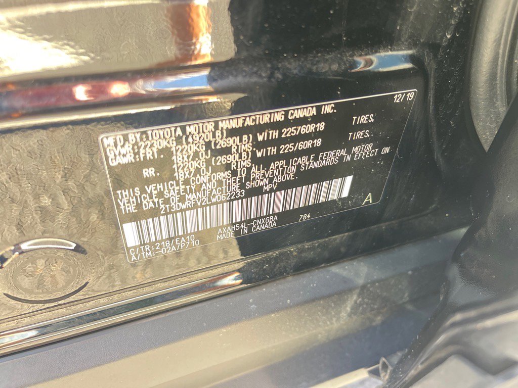 Used 2020 Toyota RAV4 Limited image 11