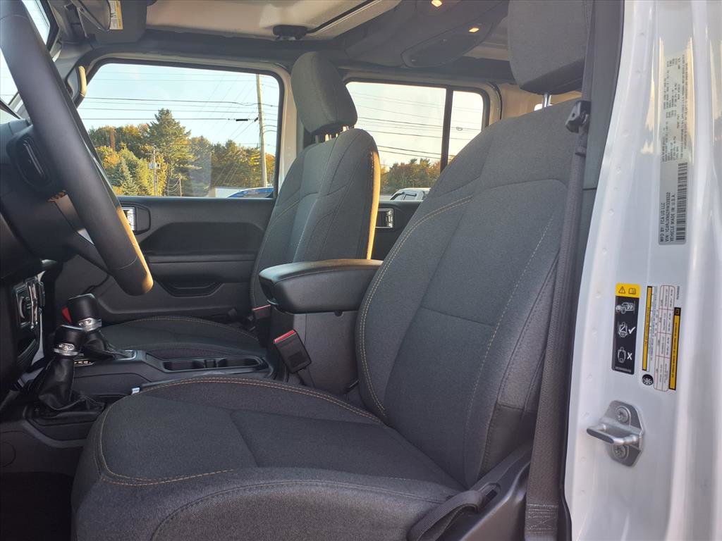 Used 2024 Jeep Wrangler Sport w/ LED Headlamp & Fog Lamp Group image 6