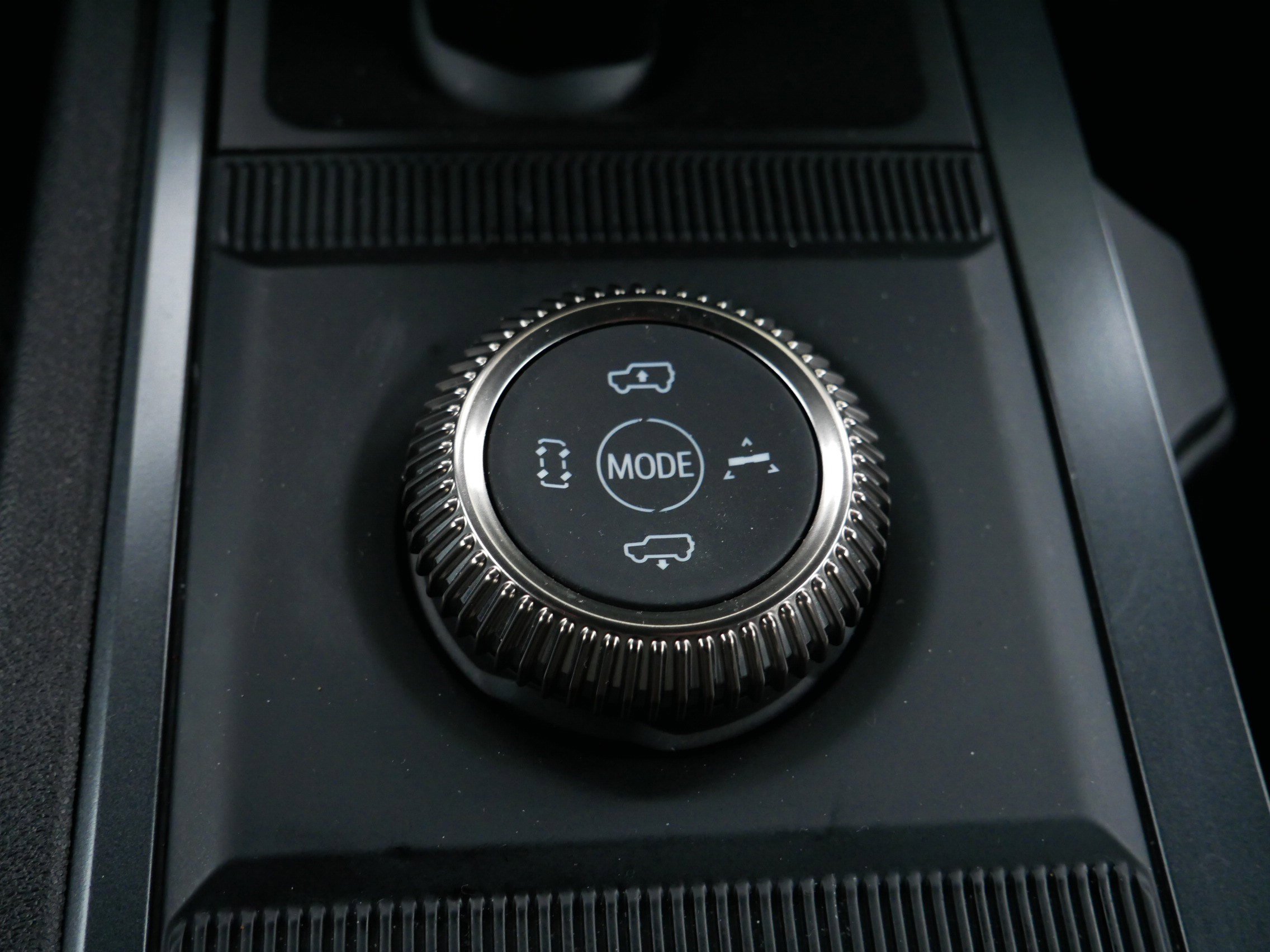 Used 2025 GMC Hummer EV 2X w/ LPO, Sport Package image 33