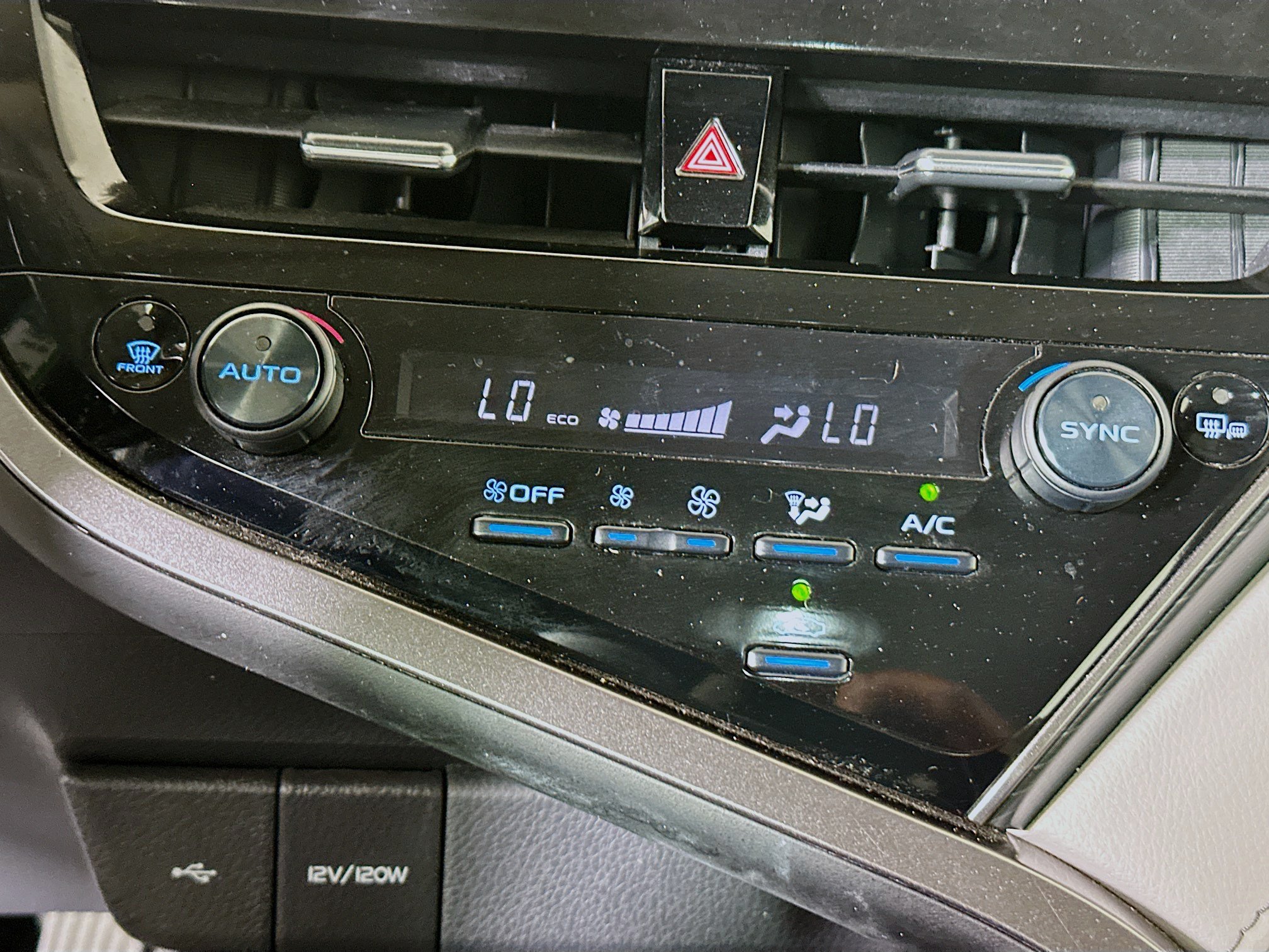 Used 2023 Toyota Camry SE FWD image 22