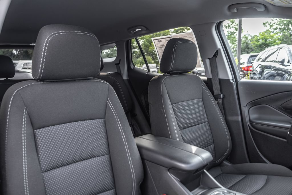 Used 2023 GMC Terrain SLE w/ Driver Convenience Package FWD image 36