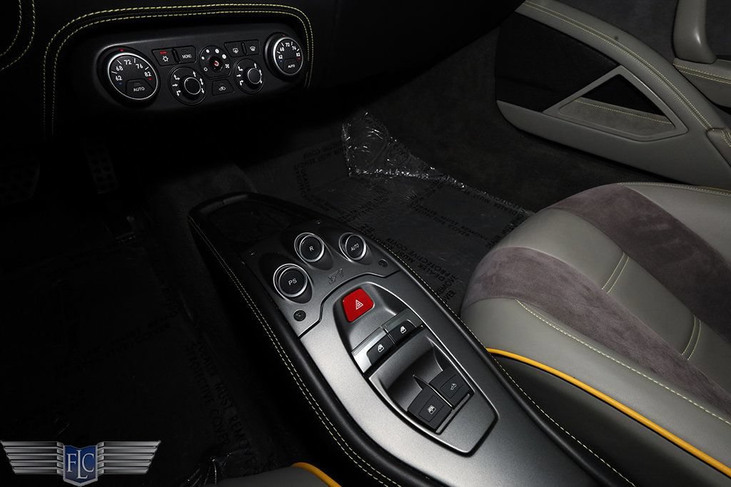Used 2015 Ferrari 458 Spider RWD image 27