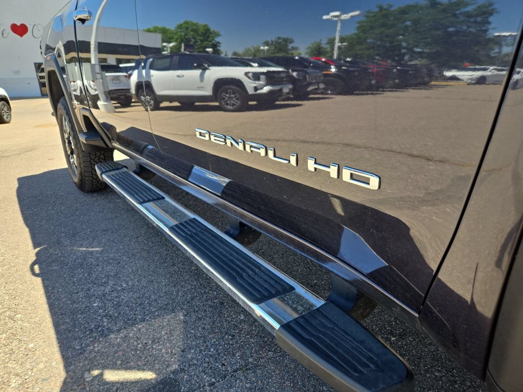 Used 2025 GMC Sierra 2500 Denali w/ Max Trailering Package AWD/4WD image 22