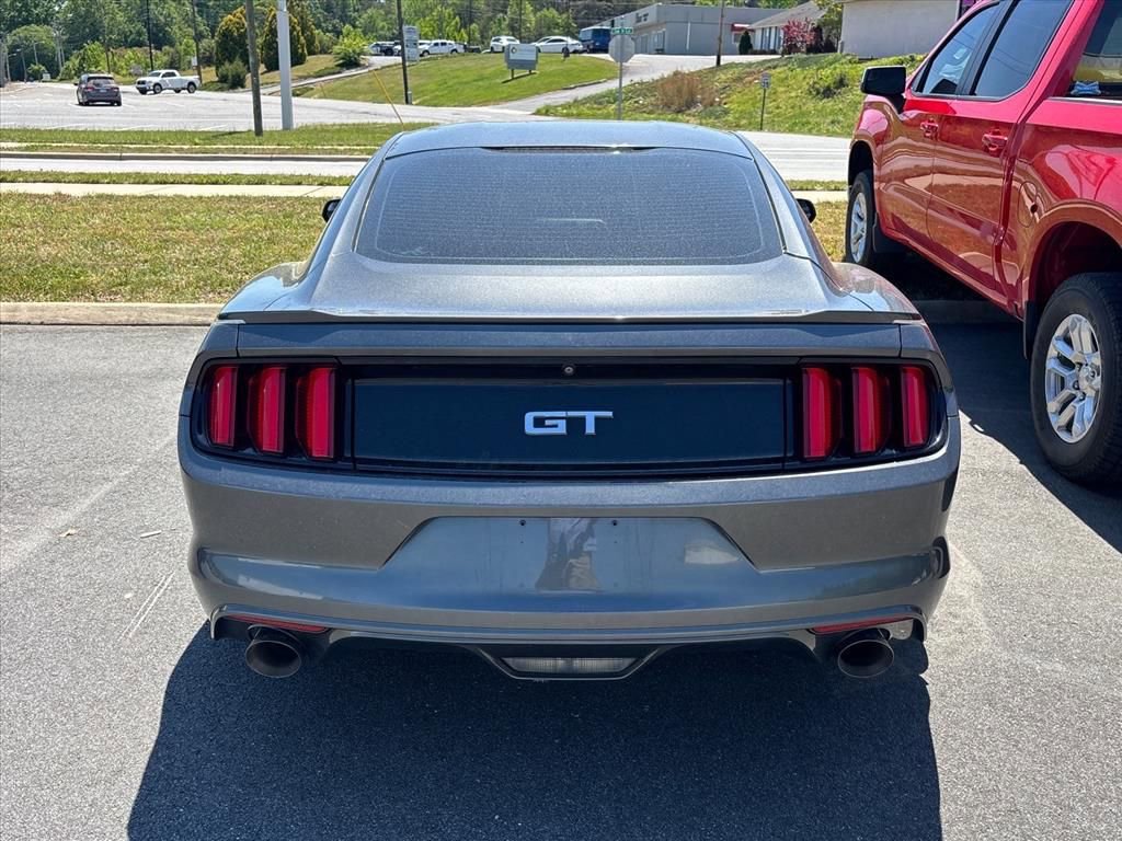 Used 2017 Ford Mustang GT RWD image 10
