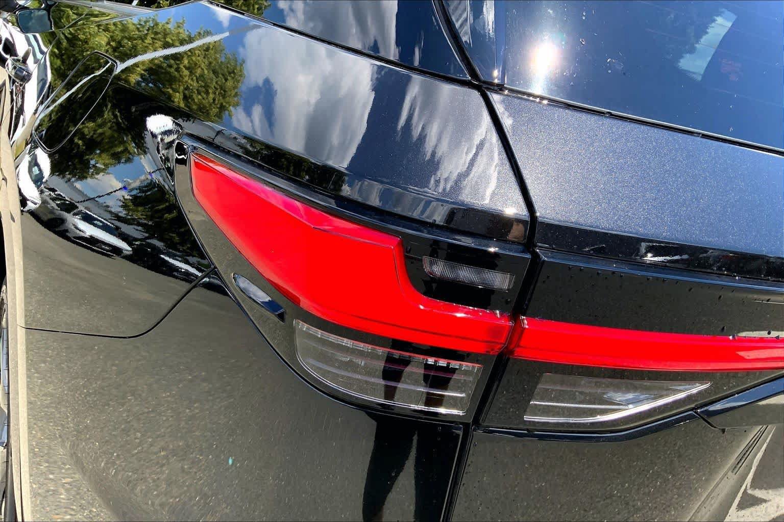 New 2026 Lexus TX 500h AWD image 14