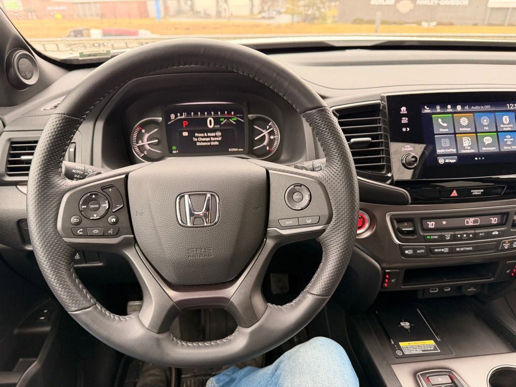 Used 2025 Honda Passport EX-L image 4