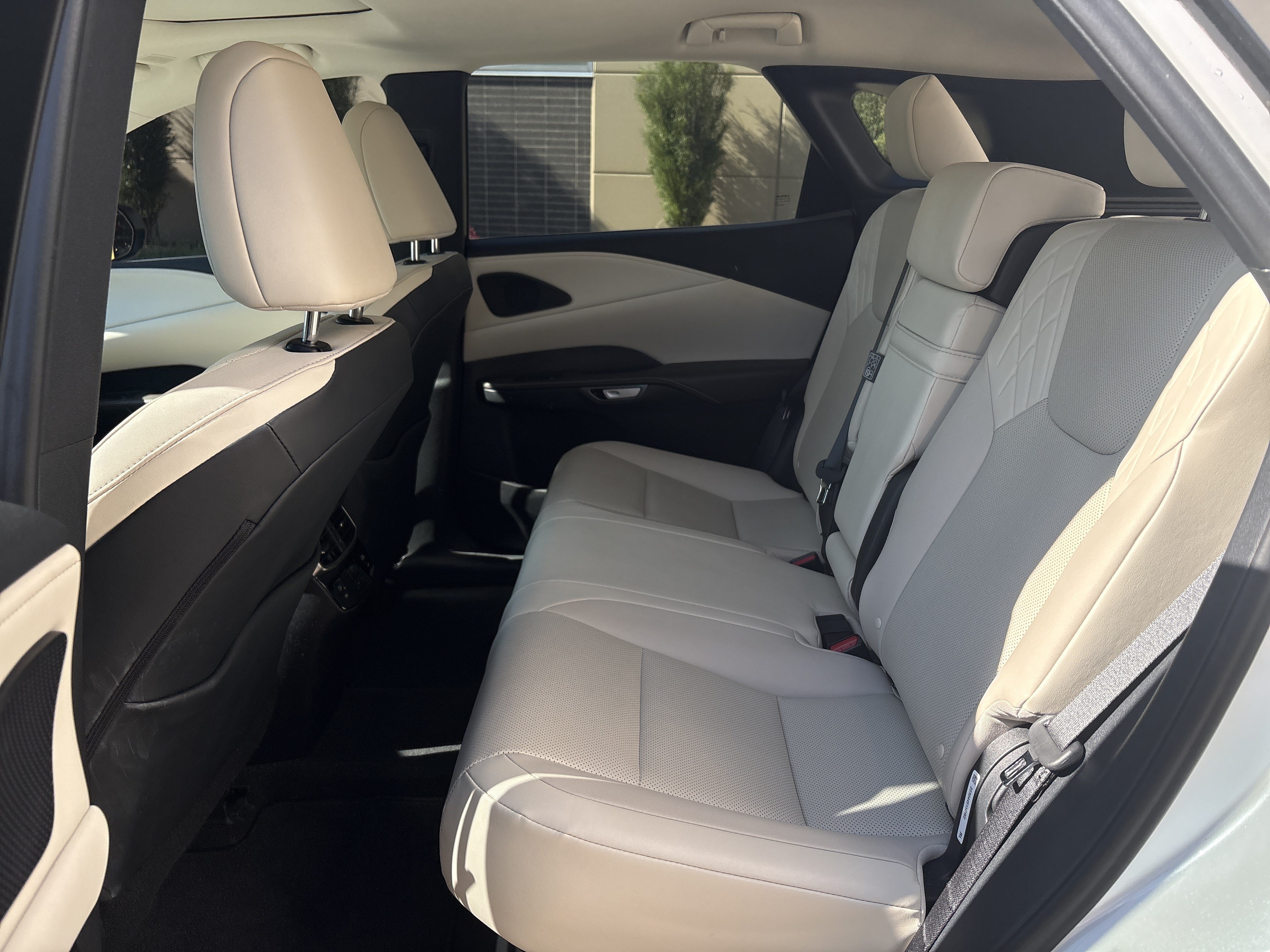 Used 2024 Lexus RX 350 Premium w/ Convenience Package FWD image 31