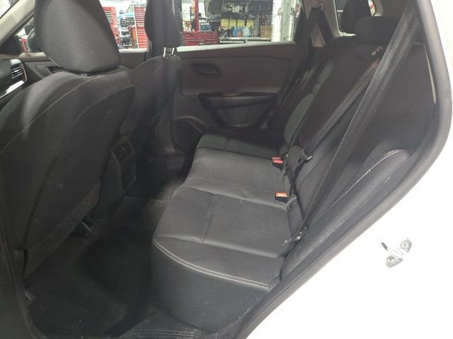 Used 2023 Nissan Rogue S image 12