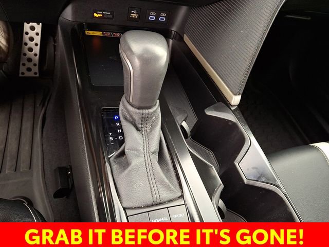 Used 2025 Toyota Camry SE w/ Multimedia Upgrade Package image 17