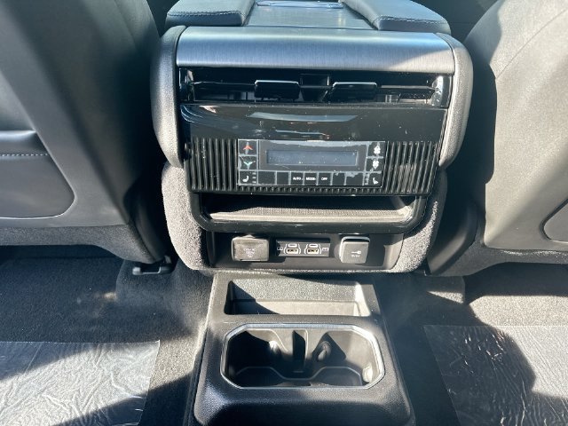 New 2026 Jeep Grand Wagoneer Limited AWD/4WD image 24