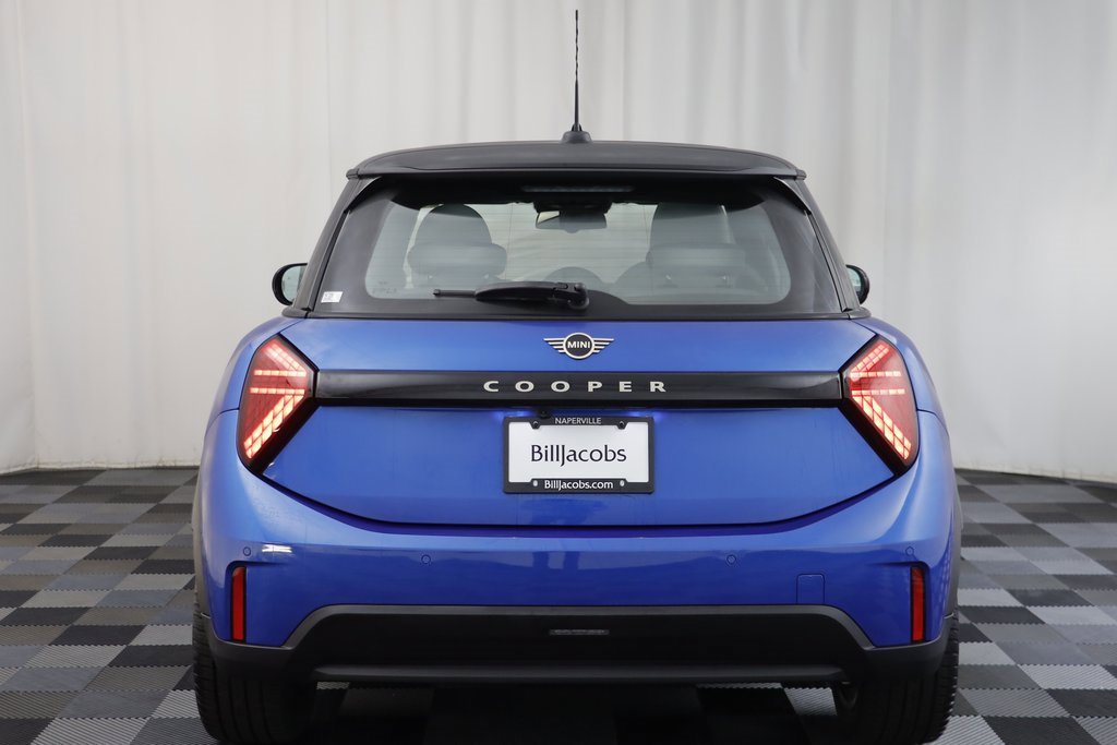 New 2026 MINI Cooper 2-Door Hardtop image 15