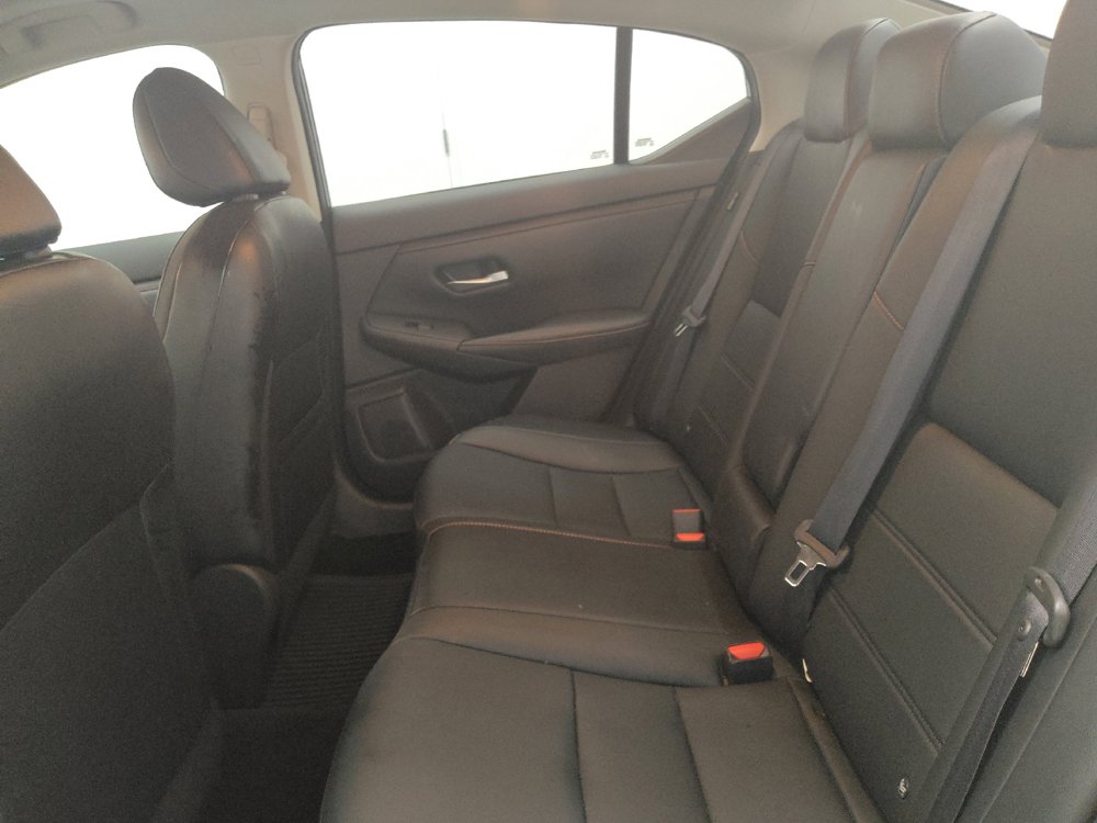 Used 2022 Nissan Sentra SR w/ SR Premium Package FWD image 18
