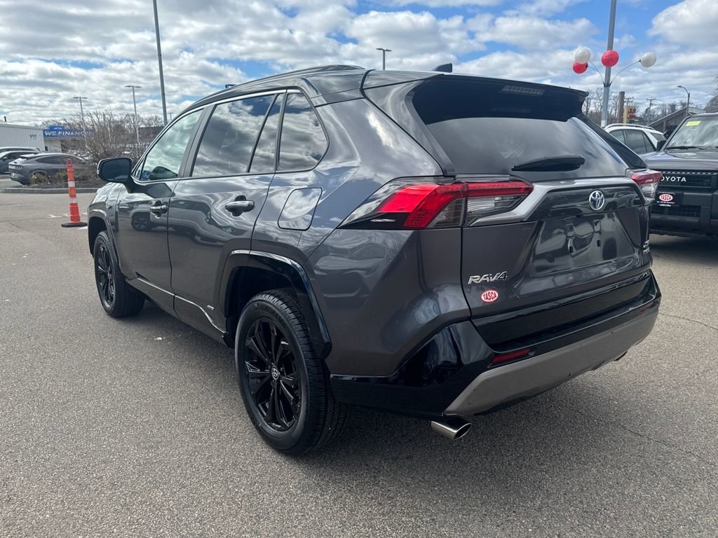 Used 2022 Toyota RAV4 XSE w/ XSE Grade Weather Package image 5