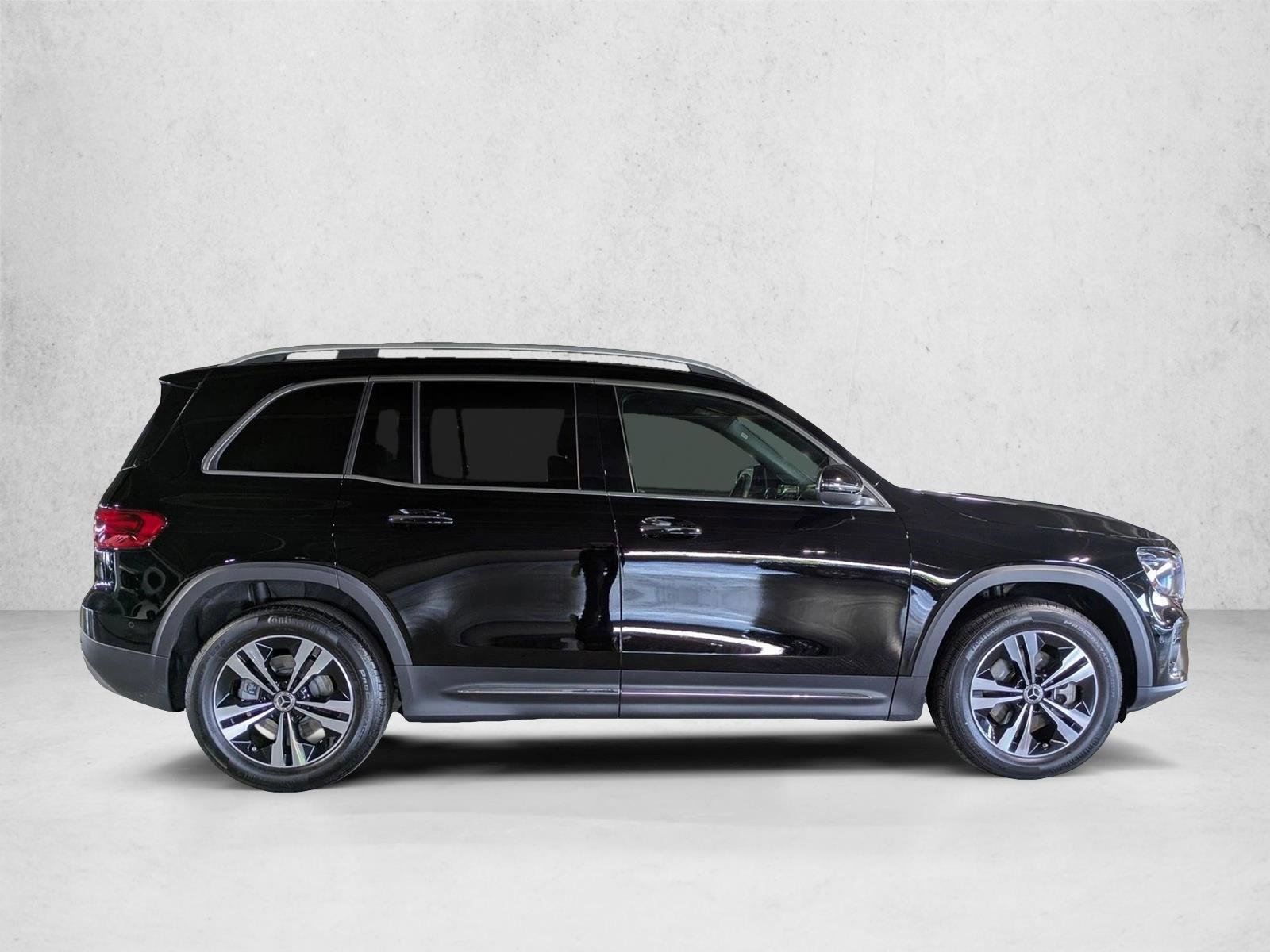 Certified 2025 Mercedes-Benz GLB 250 image 4