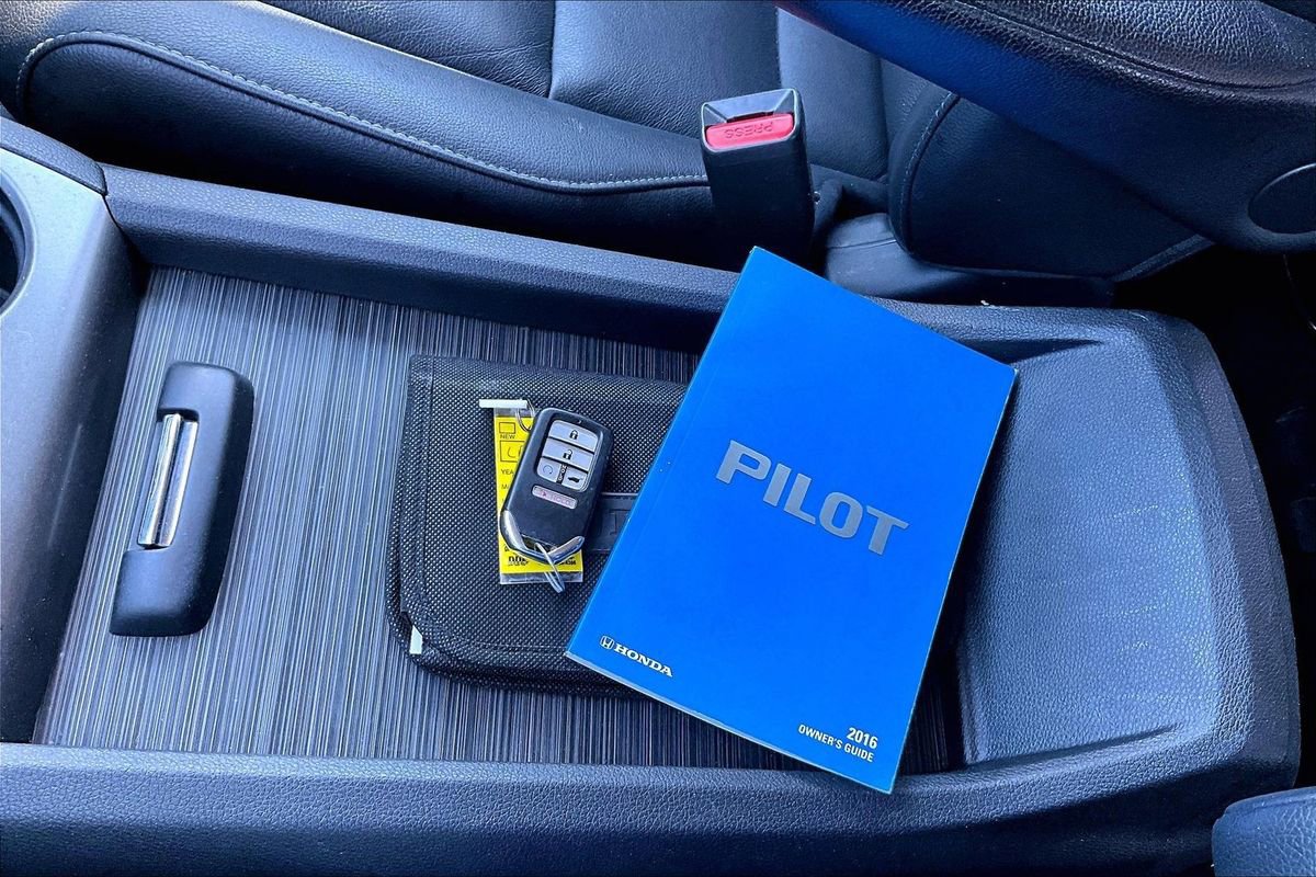 Used 2016 Honda Pilot EX-L image 38