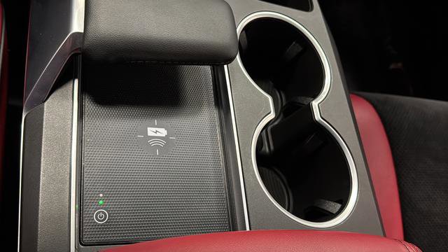 Used 2022 Acura MDX A-Spec image 32