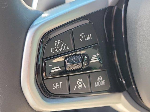 Used 2026 BMW M440i Convertible RWD image 21