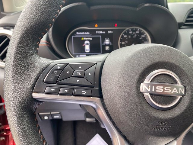 Used 2025 Nissan Versa SR FWD image 12