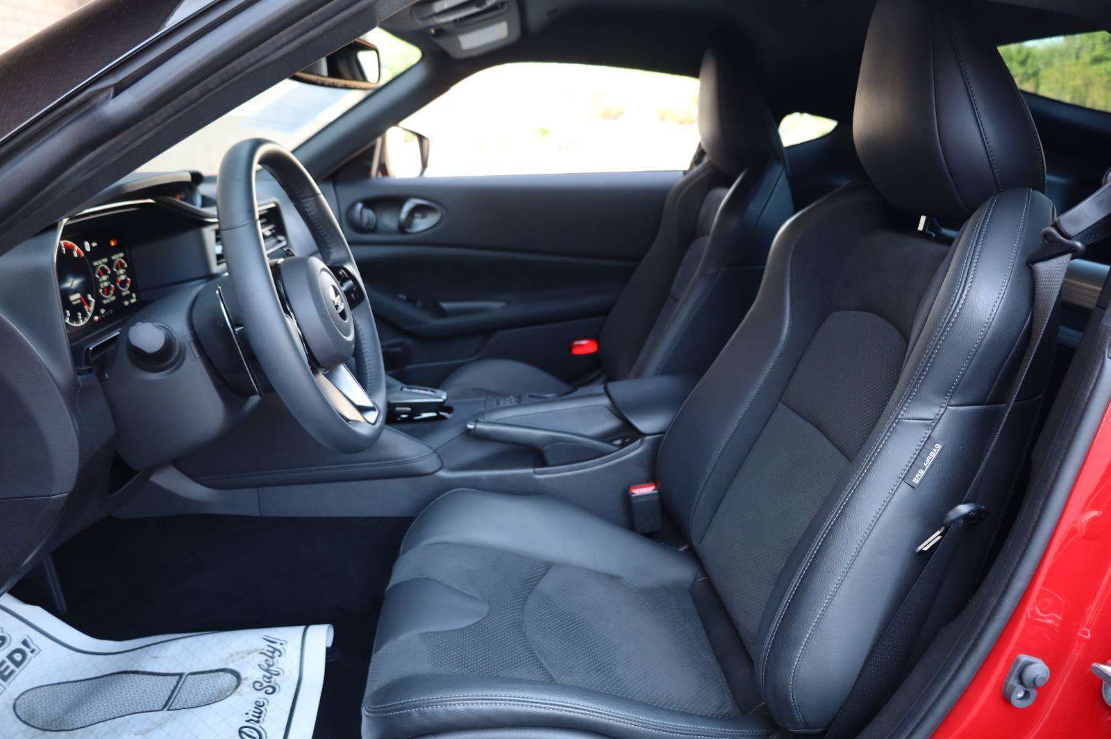 Used 2025 Nissan Z Performance w/ Floor Mat Package RWD image 14