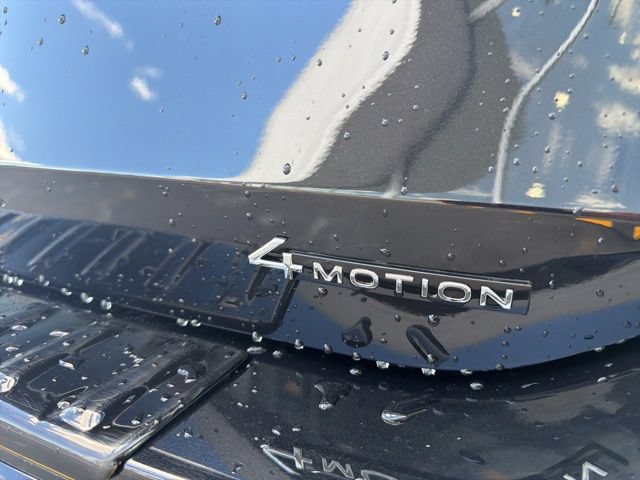 New 2026 Volkswagen Tiguan SEL R-Line AWD/4WD image 18