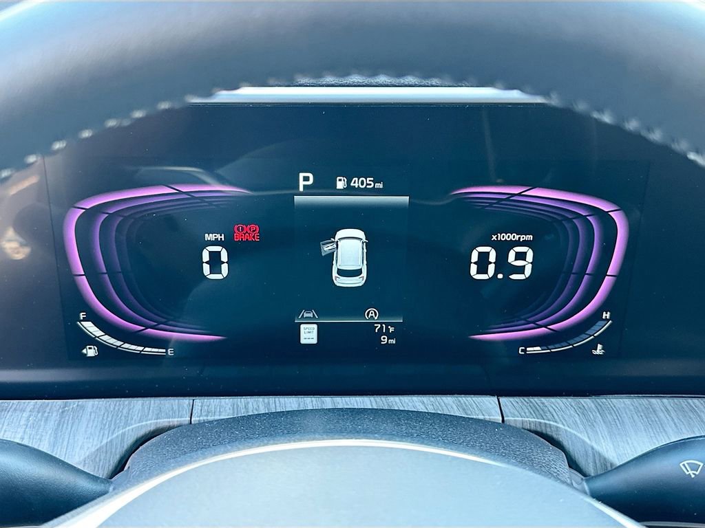 Used 2025 Kia Telluride EX w/ EX Captain's Chair Package image 12